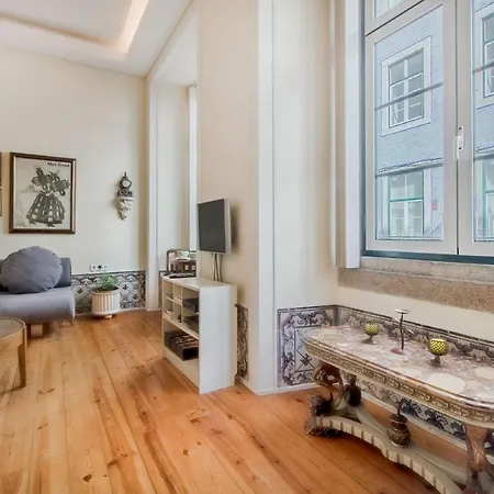 Correeiros Downtown - Historic Apartment *