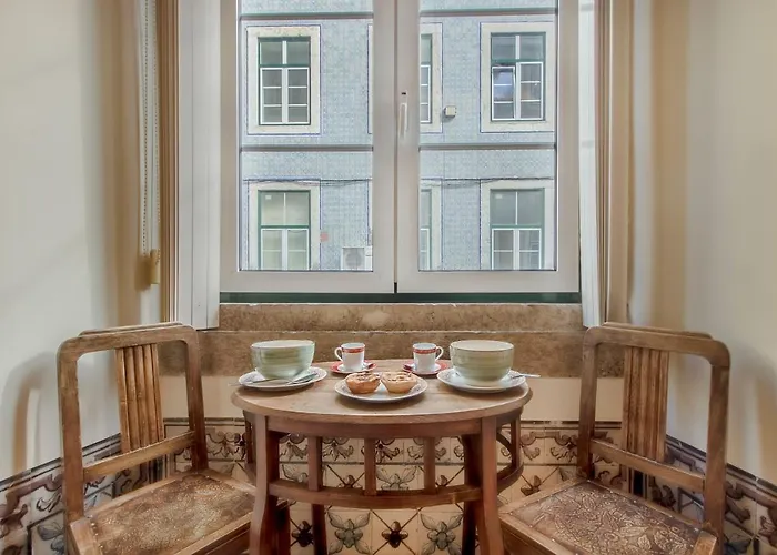 Correeiros Downtown - Historic Apartment