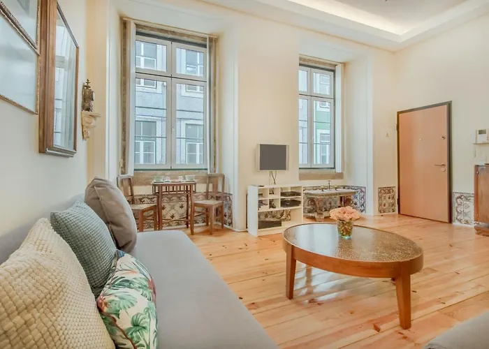 Correeiros Downtown - Historic Apartment